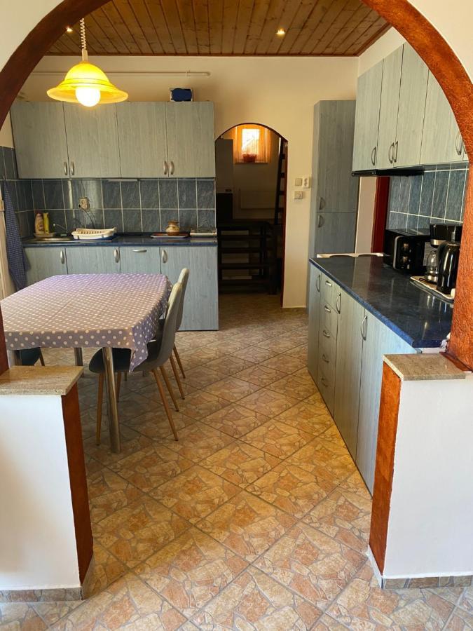 House Damado Deluxe Villa Otteveny Bagian luar foto